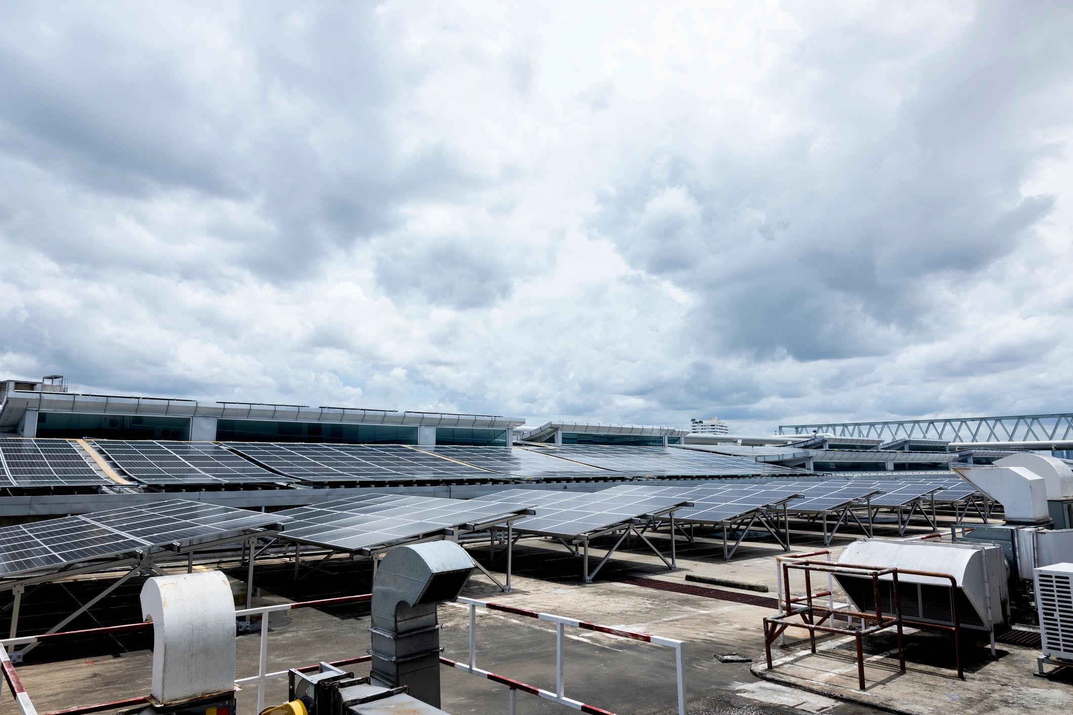 Bâtiment technique illustrant un environnement d’infrastructure